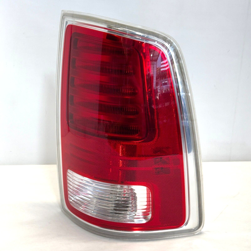 ✅2013-2024 CLASSIC RAM 1500-3500 CHROME LED TAILLIGHT TAILLAMP RIGHT SIDE RH OEM
