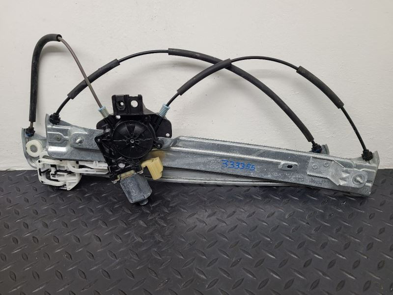 13-19 Ford Escape Front Right Window Regulator W/ Motor OEM CJ5Z-7823200-C