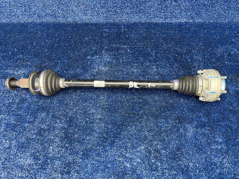 2016–2024 Chevrolet Camaro Rear Right Axle Shaft OEM 84309454