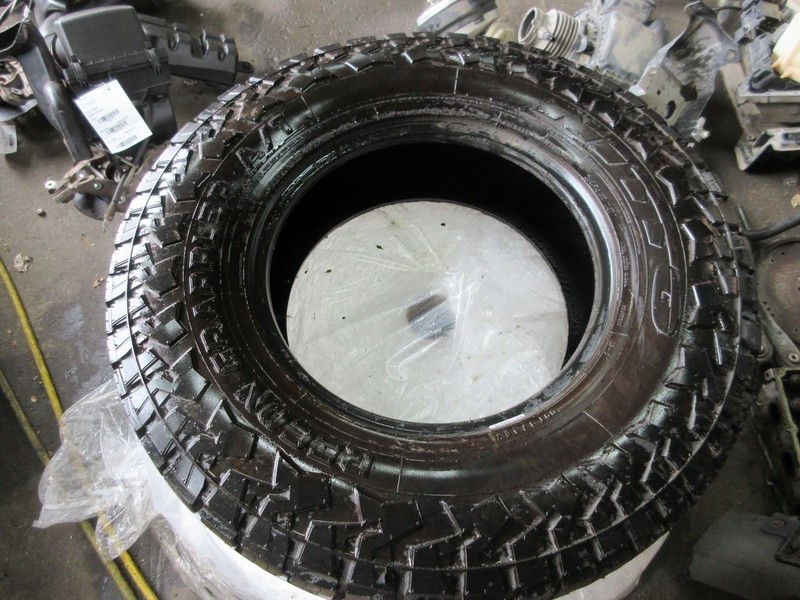 LT 285/70R17 Nitto Recon Grappler A/T 126/123S 13/32nds