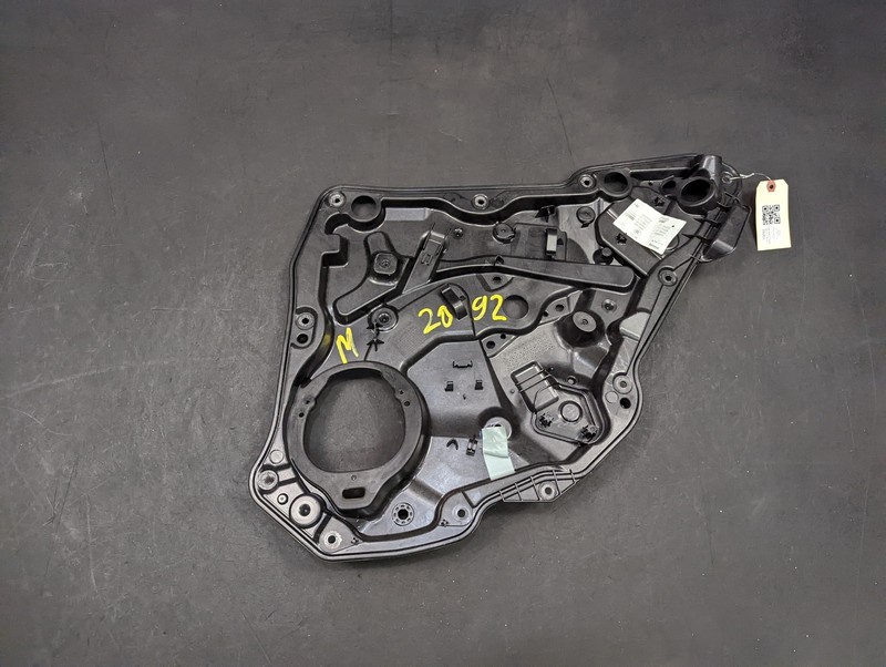 Rear Right Passenger Door Carrier Plate 2018 Mercedes CLA250 2014-2016 2017 2019
