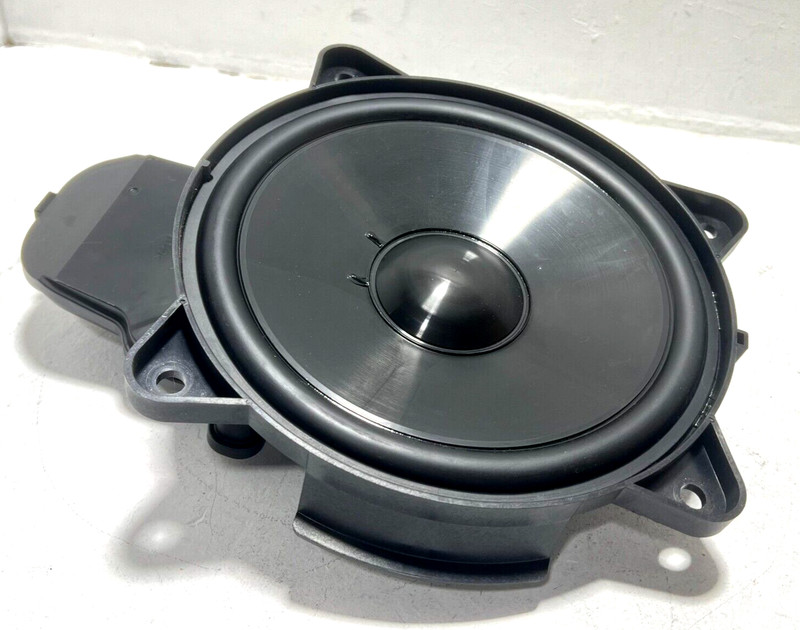 HONDA PILOT 2016-2018 REAR SUBWOOFER SUB WOOFER SPEAKER BASS BOX OEM