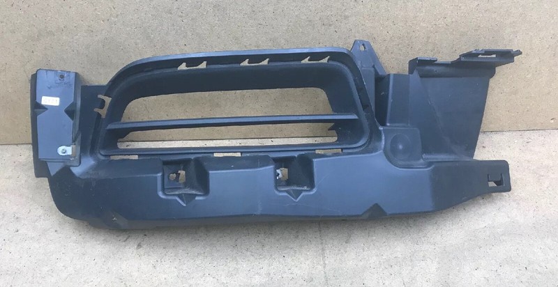 2015-2019 DODGE CHARGER SXT Front Bumper Lower Right Foglight Cover Bezel OEM