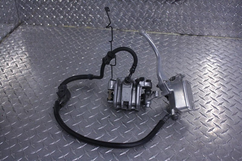 2005 HONDA VT 750 CB FRONT BRAKE CALIPER MASTER CYLINDER RESERVOIR OEM VT750 05