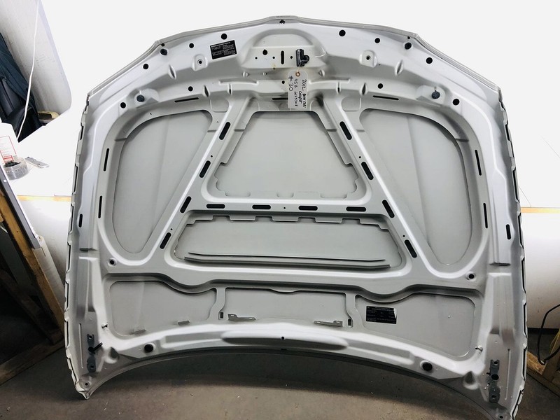 08-13 BMW 128I E82 COUPE ENGINE COVER HOOD BONNET ALPINE WHITE OEM