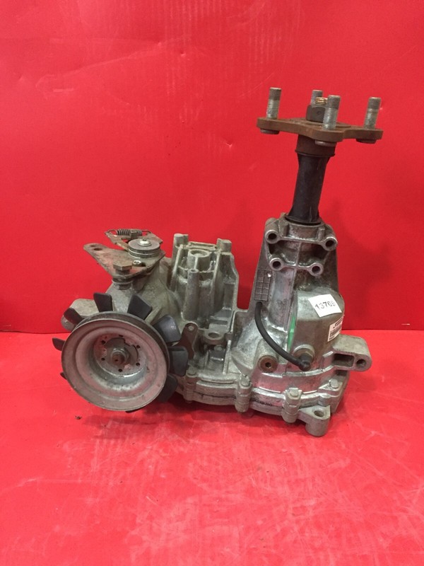 CRAFTSMAN LH TRANSAXLE TRANSMISSIONZC-AHBB-2AFB-1DPXWD-13709 **FINAL SALE**