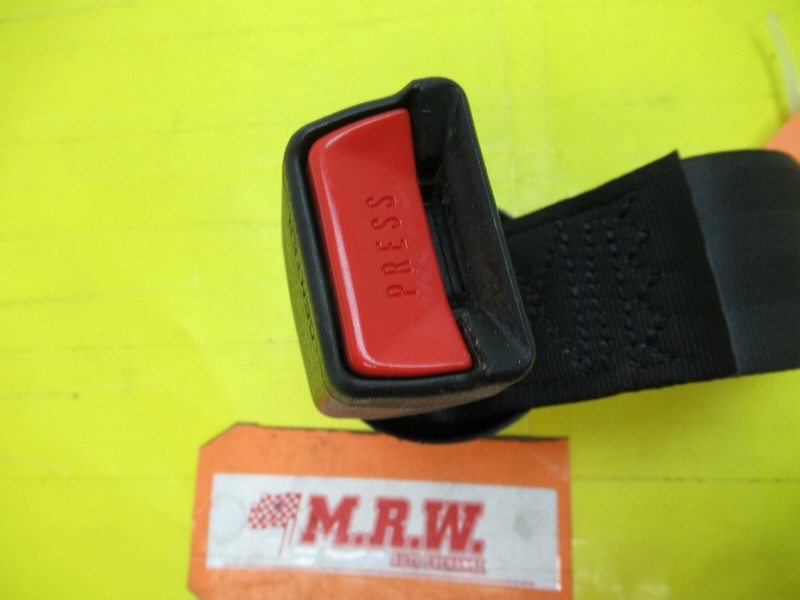 REAR CENTER SEATBELT SEAT BELT BUCKLE LATCH RECEIVER BACK for 03 04 05 SONATA