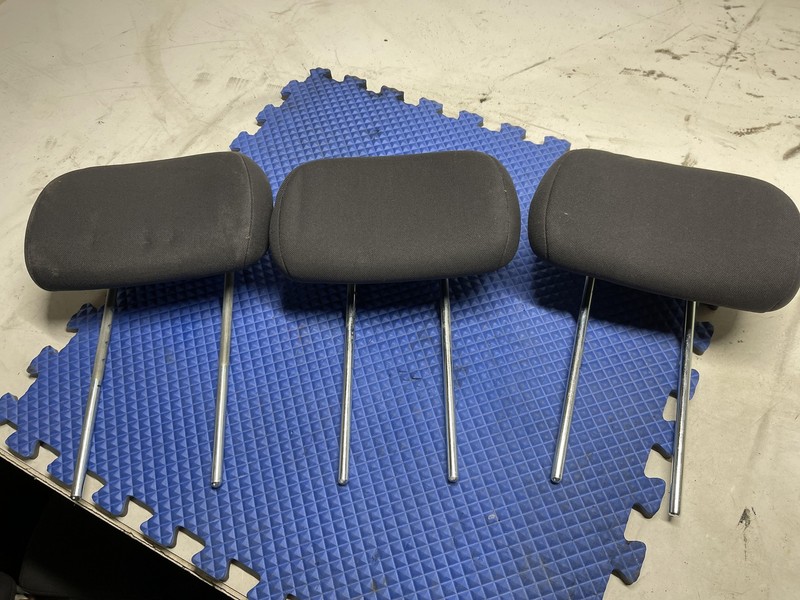 2008-2010 Dodge Caravan Third Row Black Headrests Oem Tested 08 09 10