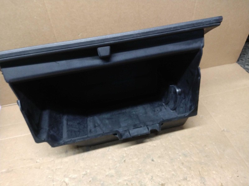 2013 GMC Terrain Glove Box Door Grey OEM Used SCRATCHES 22408