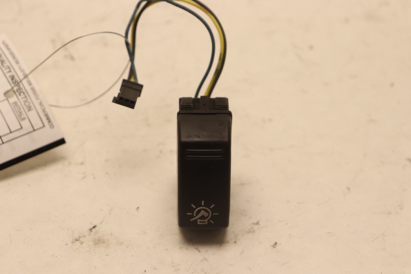 2018-2023 PETERBILT 579 PACCAR DASH LIGHT SELF TEST CONTROL SWITCH BUTTON OEM
