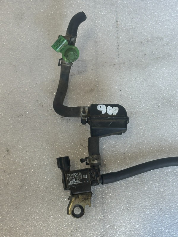 GENUINE LEXUS GS300 LS430 SC Toyota Vacuum Switch Valve OEM 25860-50100
