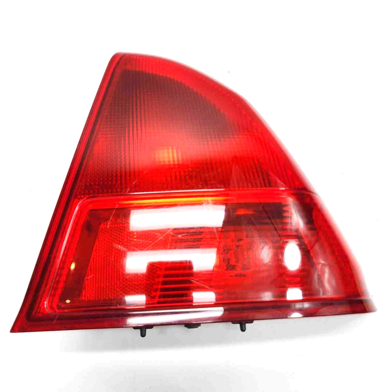 2001 Civic RH Passenger Side Quarter Panel Tail Light Assembly Light Scratches