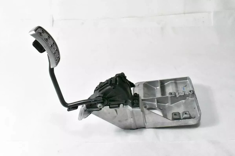 03-12 Bentley Continental GTC GT Flying Spur Gas Accelerator Pedal OEM