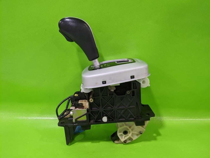 05 06 CAYENNE AT GEAR SHIFT SHIFTER ASSEMBLY W/KNOB OEM 4096-11