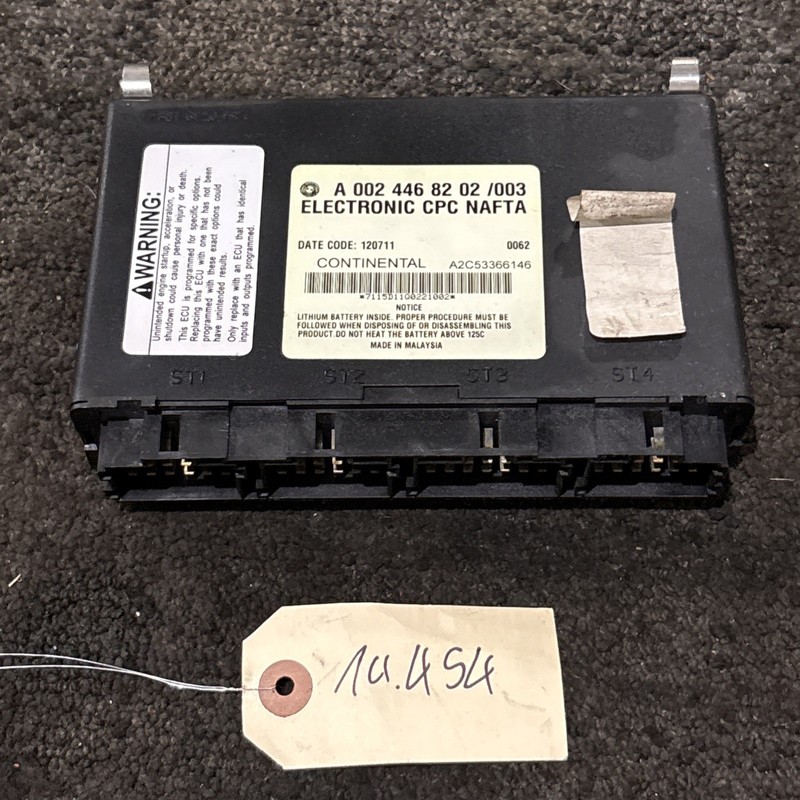 FREIGHTLINER CASCADIA: CAB BODY CONTROL MODULE A 002 446 82 02 /003