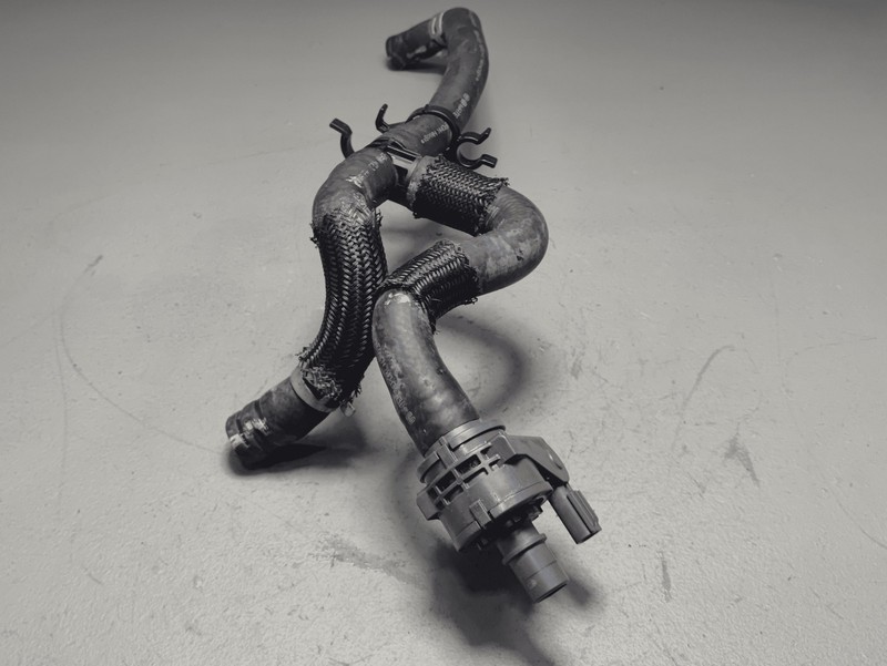 2021 Toyota Avalon 2.5L Engine Coolant By Pass Hose Pipe Line w/ Valve OEM