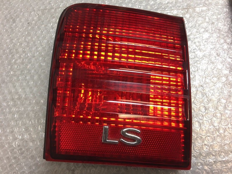 2000-2002 LINCOLN LS TRUNK LID TAIL LIGHT RIGHT SIDE FACTORY OEM