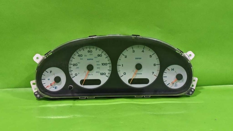 02 CARAVAN SPEEDOMETER CLUSTER 262K MILES OEM 4604-1