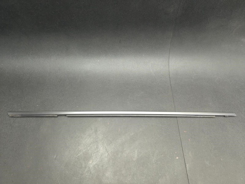 Rear Right Door Window Belt Molding 2020 Infiniti Q50 82820-4GA0B 2014 - 2024