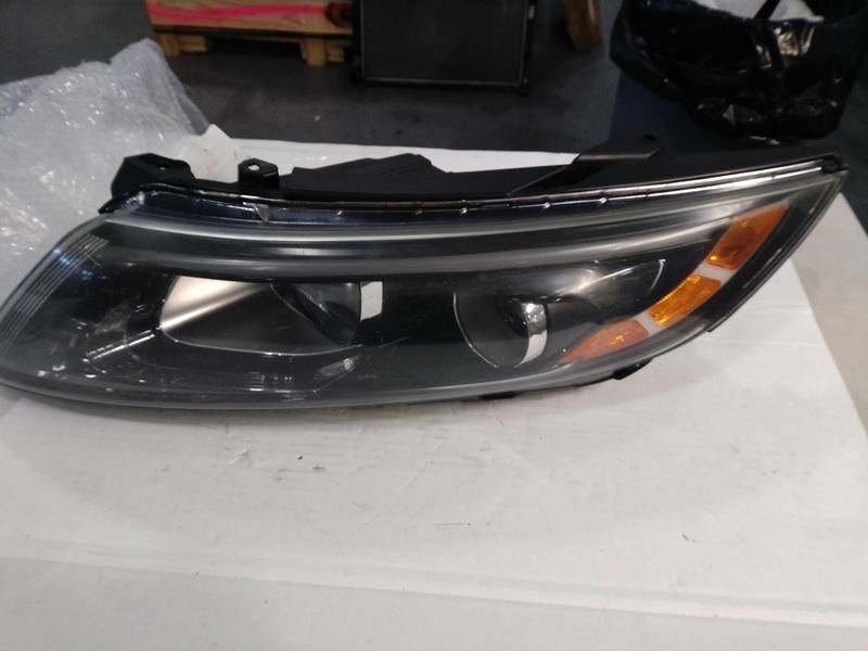 2015 KIA Optima Left Headlight Assembly Black OEM 568040 Used 120k Miles