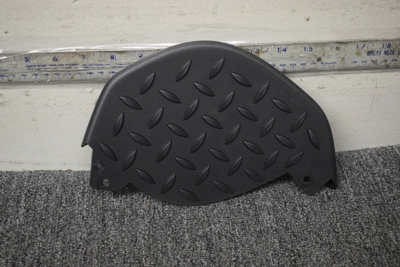 2014-2019 CHEVROLET SILVERADO 1500 BUMPER INSERT PAD FACTORY OEM