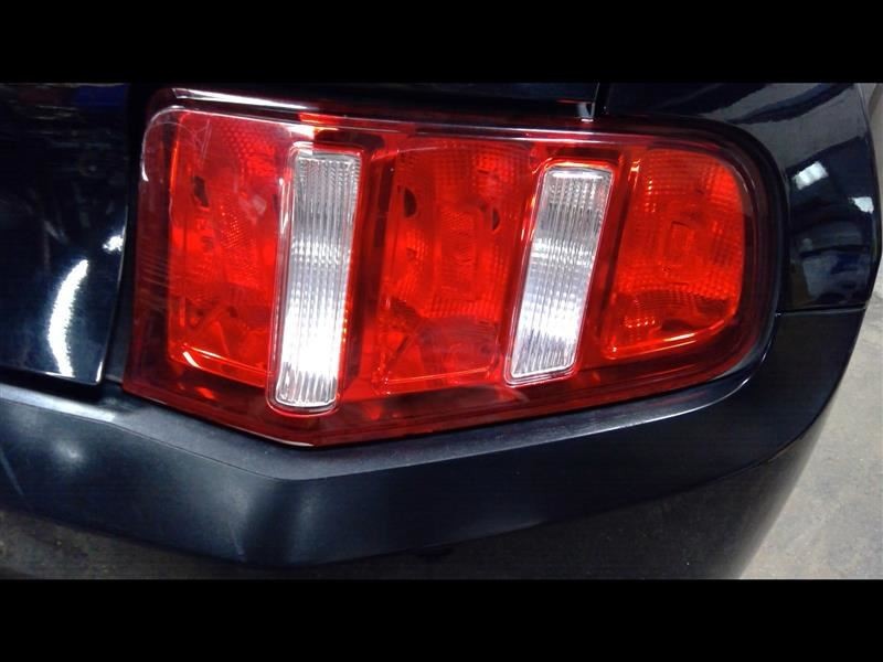 Passenger Right Tail Light Fits 10-12 MUSTANG 1149896