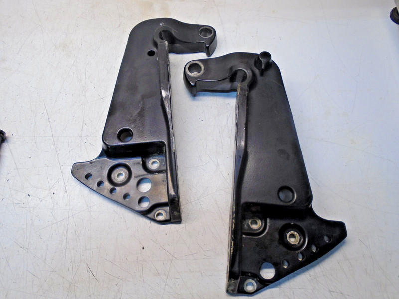 Z4b 75 HP 115-300 HP Mercury Transom Brackets 3425-828333A3 3426-828334F1