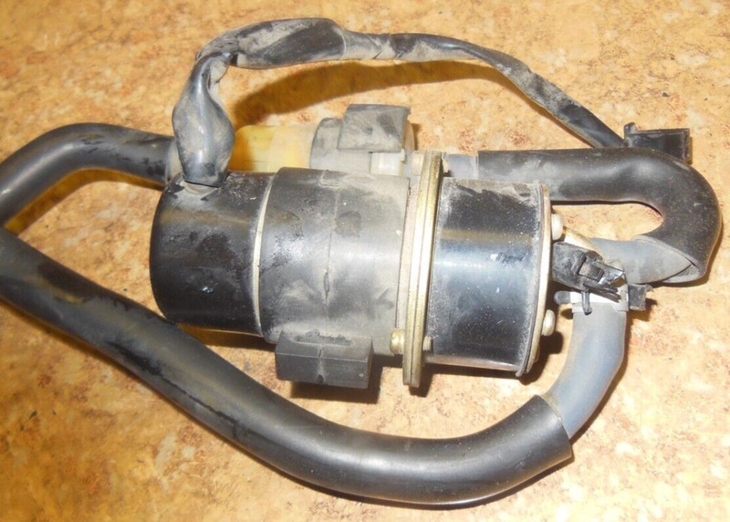 2003 Yamaha FZS1 FZ1 FZ 1 FZS1000 1000 Fazer Fuel Gas Pump Petrol 03