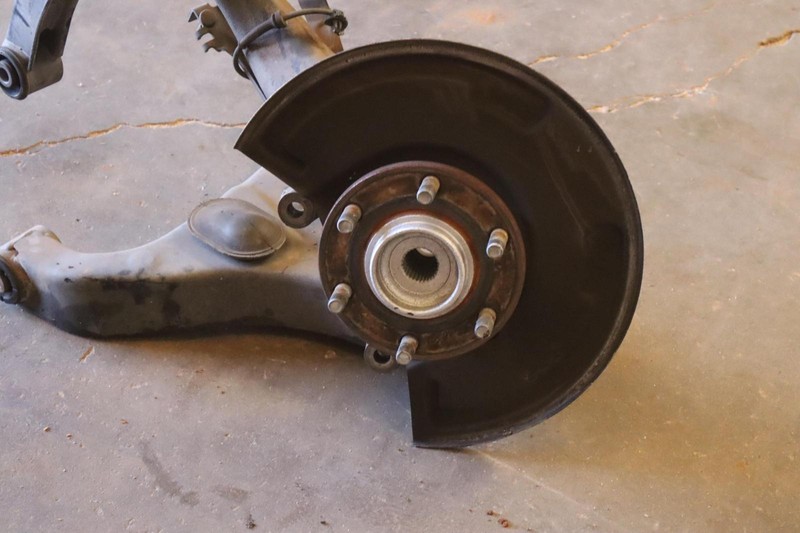 2011-13 INFINITI QX56 2WD FRONT RIGHT SPINDLE KNUCKLE WHEEL HUB CONTROL ARMS OEM