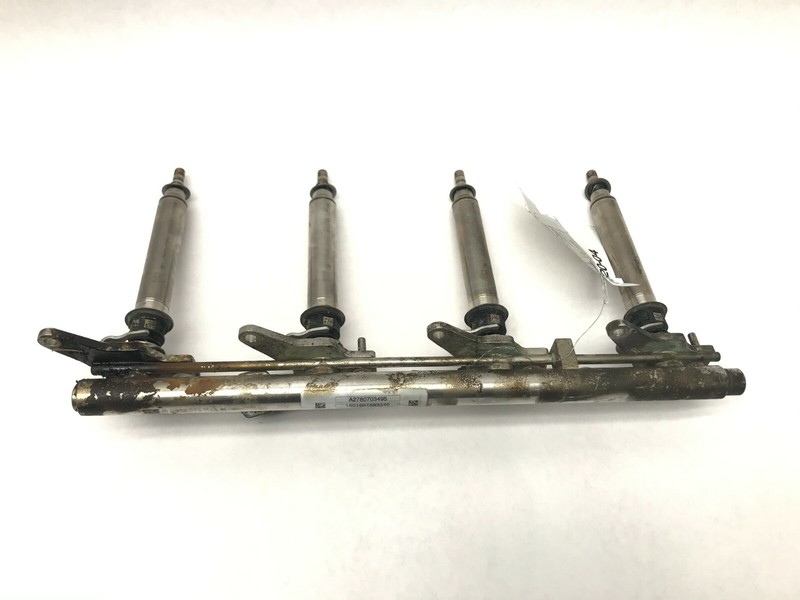 12 13 14 15 16 17 MERCEDES S550 RIGHT RH FUEL INJECTOR RAIL OEM A2780703495