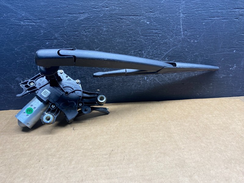 2017 to 2021 Nissan Rogue Rear Windshield Wiper Motor OEM AD7512 DG