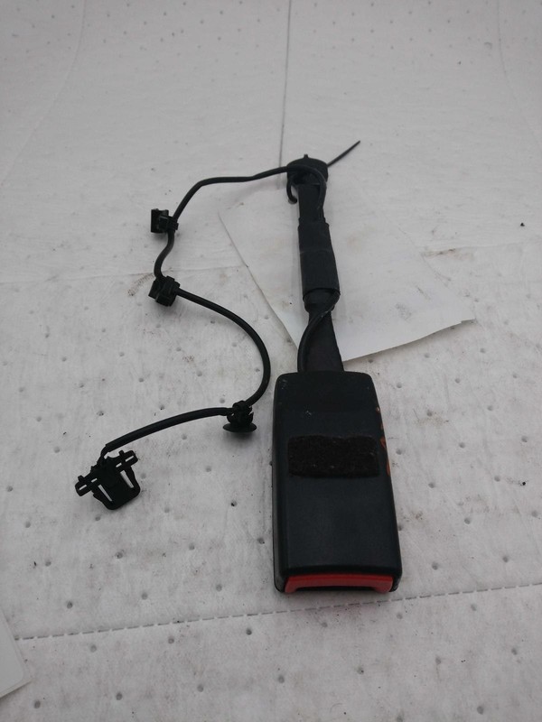 2016 Audi Q3 OEM Black Seat Belt Driver Side Buckle 129K Miles NJ25-23508-596519