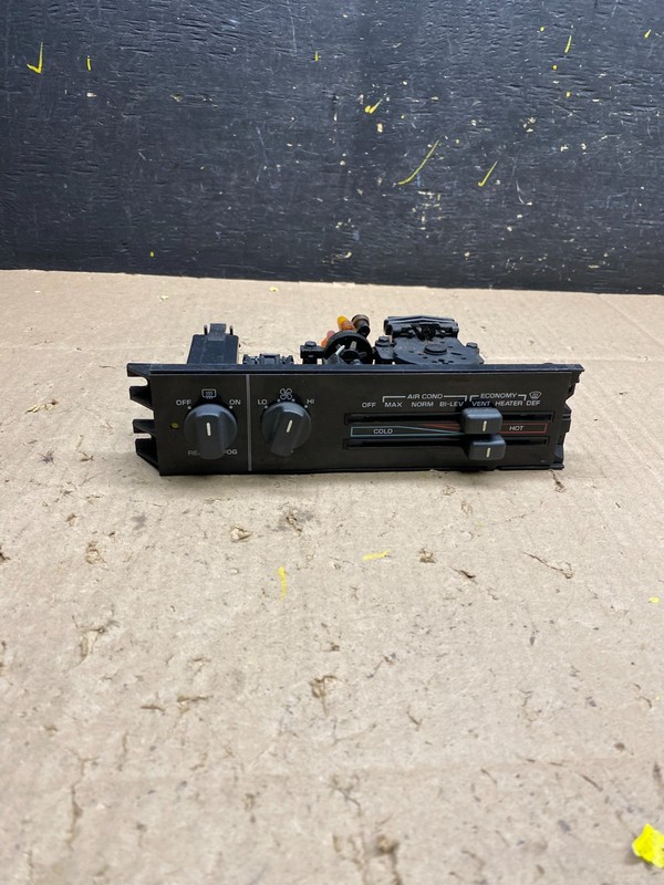 1989 to 1991 Oldsmobile 88 Eighty Eight Climate Controls 16036854 U4839 PS