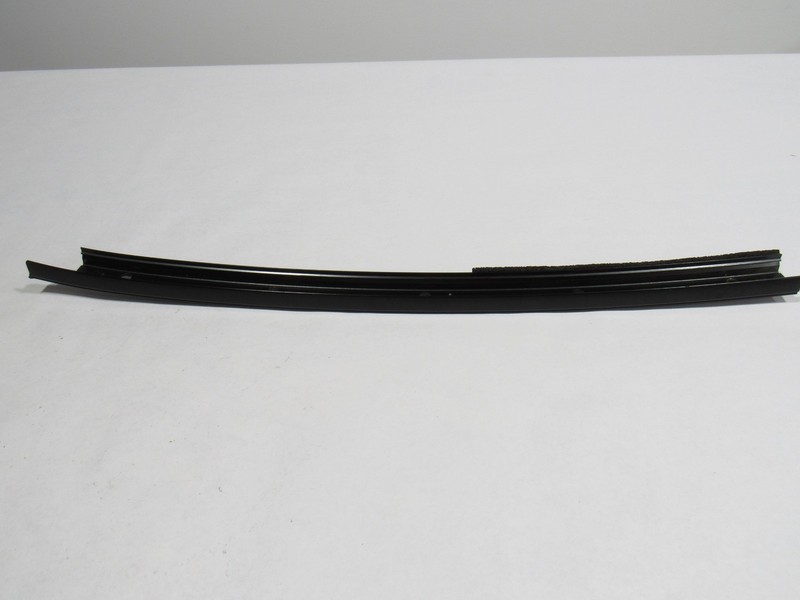 14-20 Jaguar F-Type S 2016 Convertible Left Windshield Retainer Molding Trim :A
