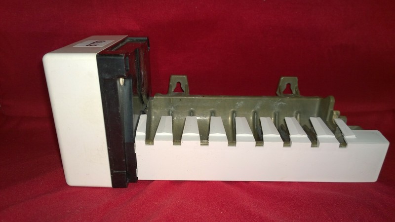 WHIRLPOOL REFRIGERATOR ICE MAKER W10122563 WD-6779