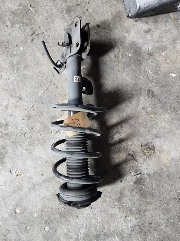 11 12 13 14 15 16 17 Nissan Juke 1.6L FRONT RIGHT STRUT SHOCK + SPRING E4302-1KC