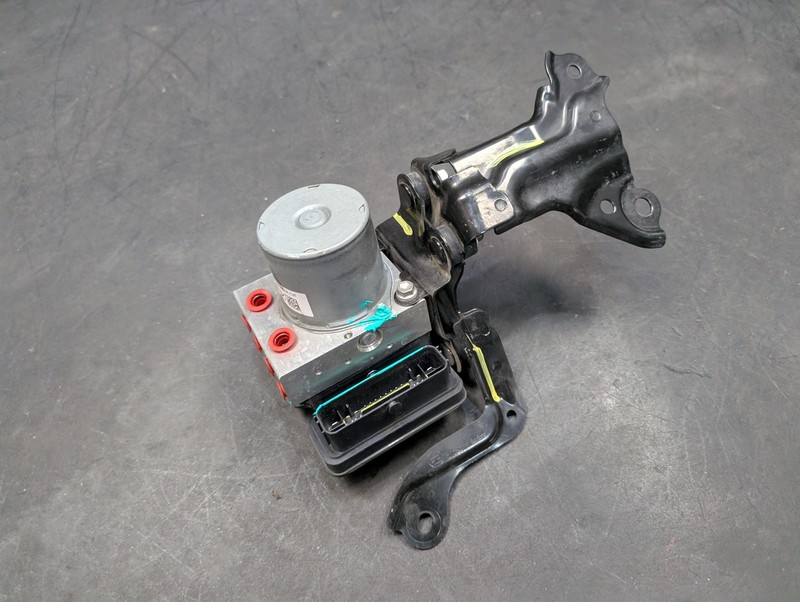 ABS Anti-Lock Brake Pump 2020 Toyota RAV4 44540-0R240 2019 2021 2022