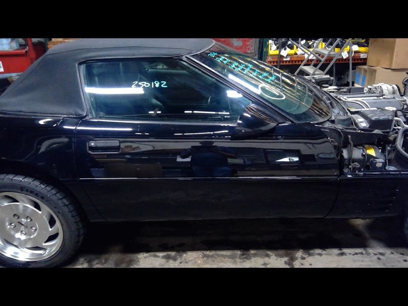 Passenger Right Front Door Fits 84-96 CORVETTE 1586063