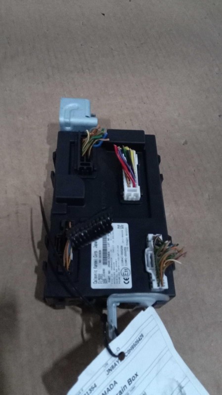 2017 Nissan Armada Body Control Module OEM 284B15ZW0A 149K Miles Silver