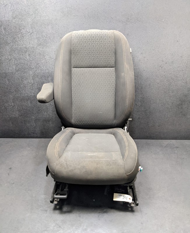 Front Left Driver Side Seat Cloth 2017 Chevrolet TRAX 2016 2018 2019 2020 - 2022