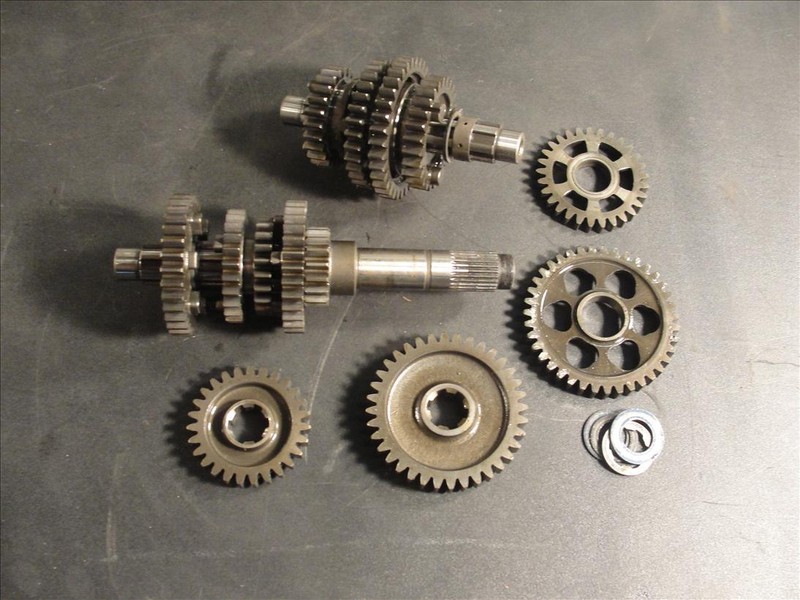 84 HONDA VT 700 C SHADOW TRANSMISSION GEAR GEARS FULL SET SHAFT MAIN SUB VT700