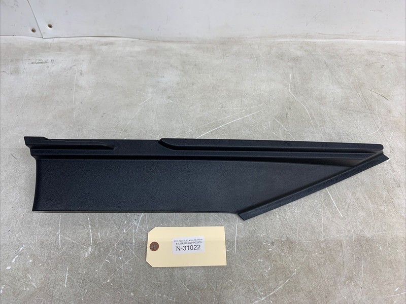 12-21 Tesla Model S C-PILLAR REAR TRIM LEFT DRIVERS SIDE 1010338-00-D 31022 B119