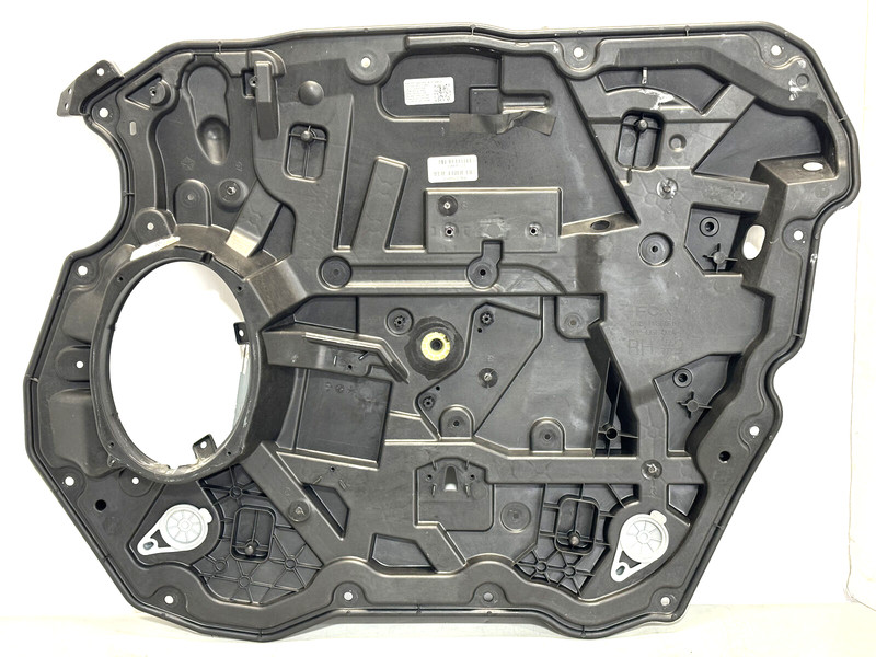 ✅19-24 RAM 1500 5TH DOOR PLATE PANEL FRONT RIGHT PASSENGER CREW CAB CARRIER OEM