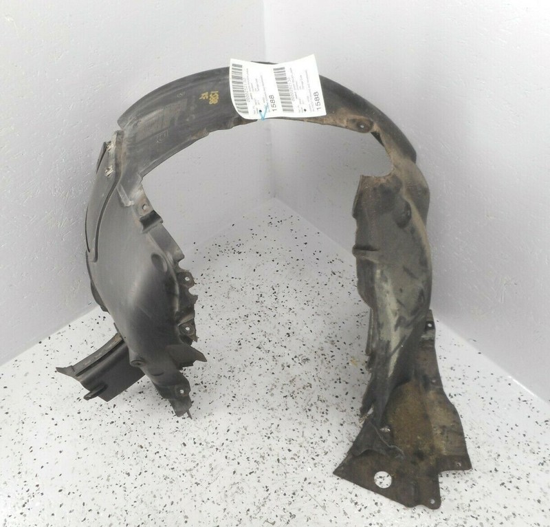 10-17 BMW 550i GT Front Passenger Right Splash Guard Wheel Well Moulding OEM