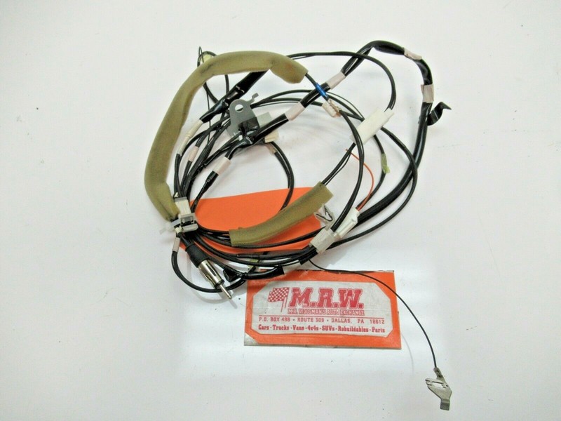 WIRE HARNESS CONNECTOR RADIO STEREO TO ROOF ANTENNA for 08 09 10 11-15 SCION XB