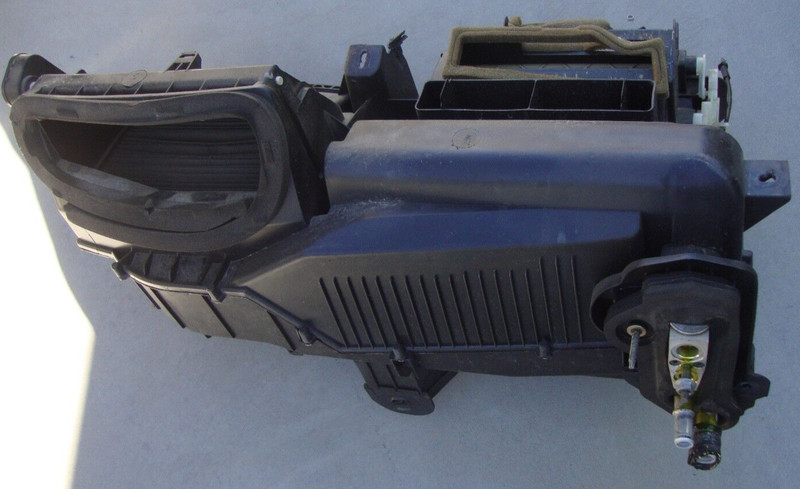 2006 Saturn Ion Cooling System A/C Condenser Air Conditioning Heater Core 2005