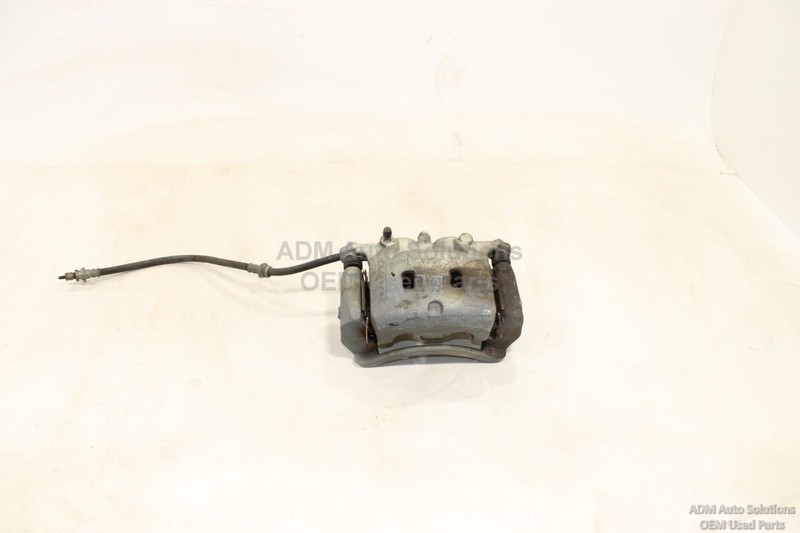 2016 - 2022 INFINITI Q60 FRONT RIGHT RH PASSENGER SIDE DISC BRAKE CALIPER OEM