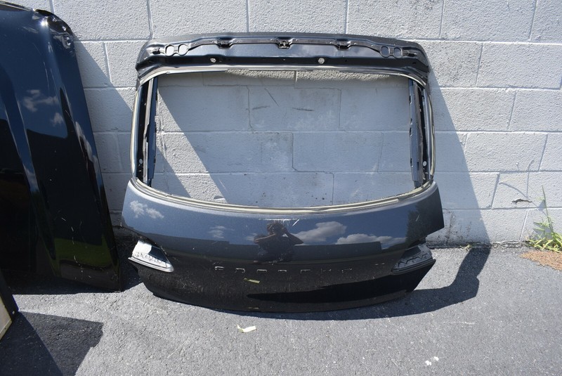 2015-2018 PORSCHE MACAN REAR TAILGATE FACTORY OEM