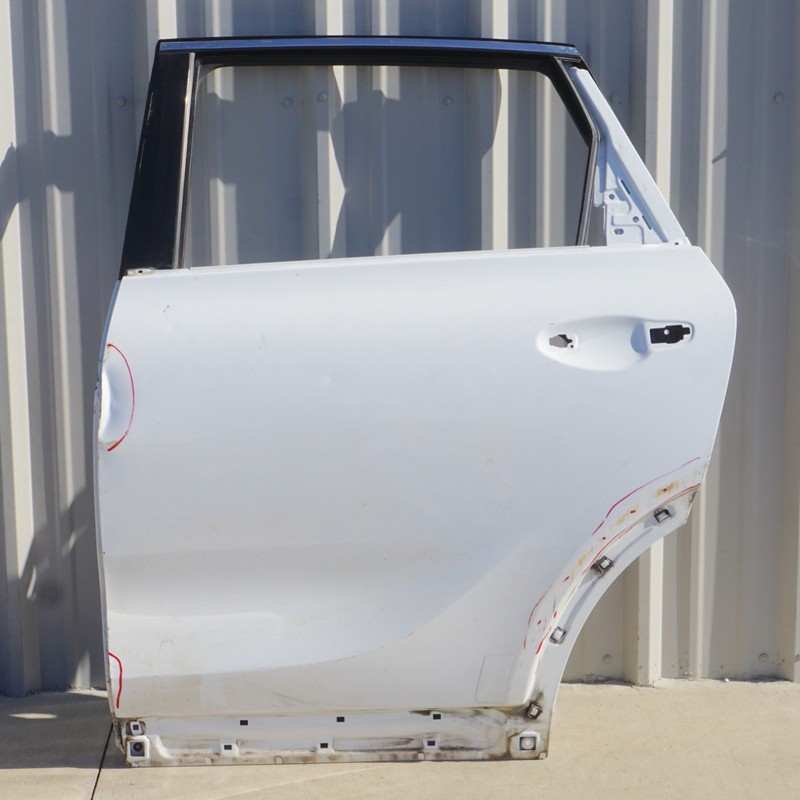 2016 - 2020 Kia Sorento Rear Left Side Door Shell OEM