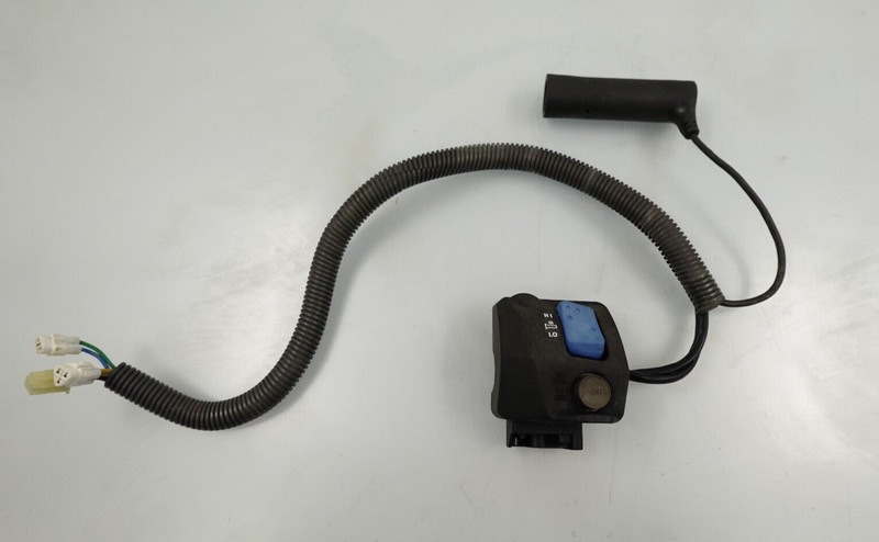 2006 Yamaha Apex MTN 1000 OEM LH Left Handlebar Grip + Headlight Switch Block